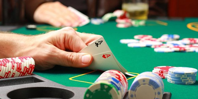 Tâm lý không ổn định khi chơi Poker